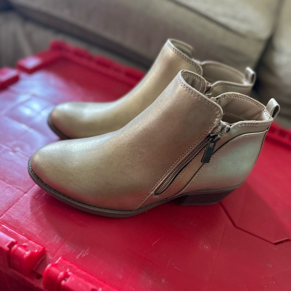 Arizona Jean Company Metallic Ankle Boots